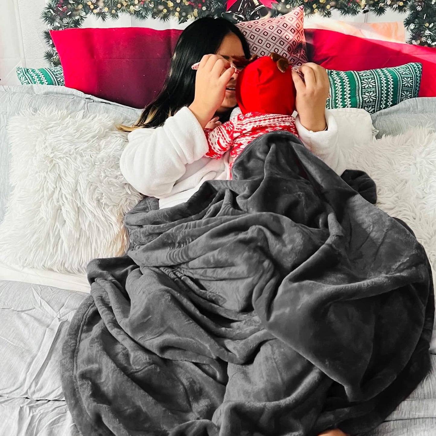 Plush Fleece Throw Blanket