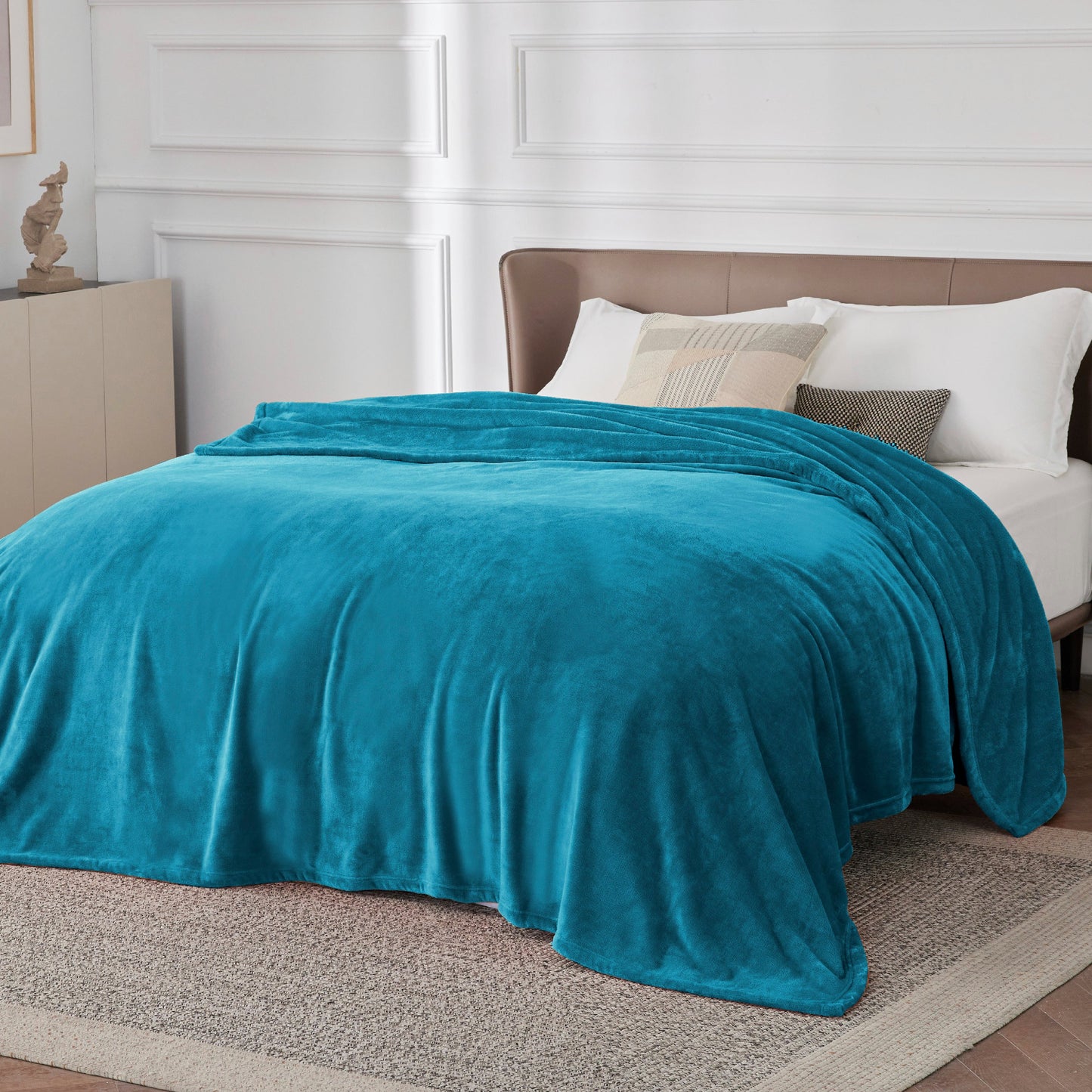 Plush Fleece Throw Blanket