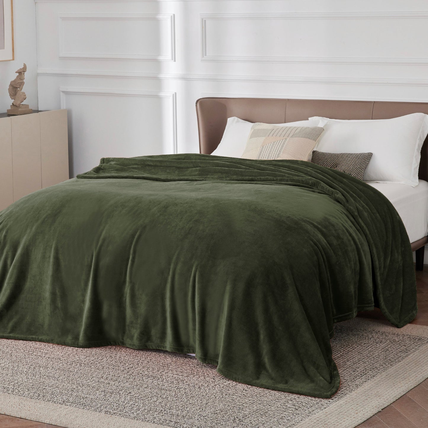 Plush Fleece Throw Blanket