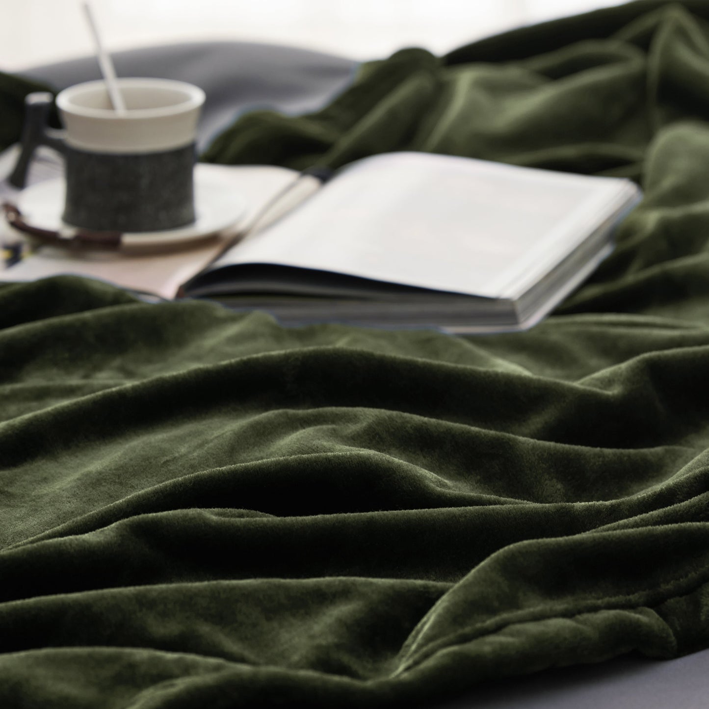 Plush Fleece Throw Blanket