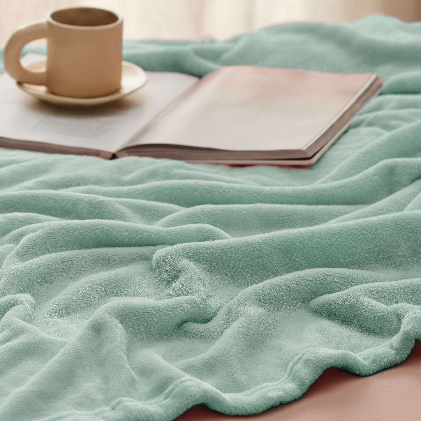 Plush Fleece Throw Blanket