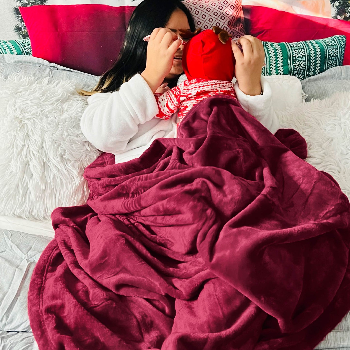 Plush Fleece Throw Blanket