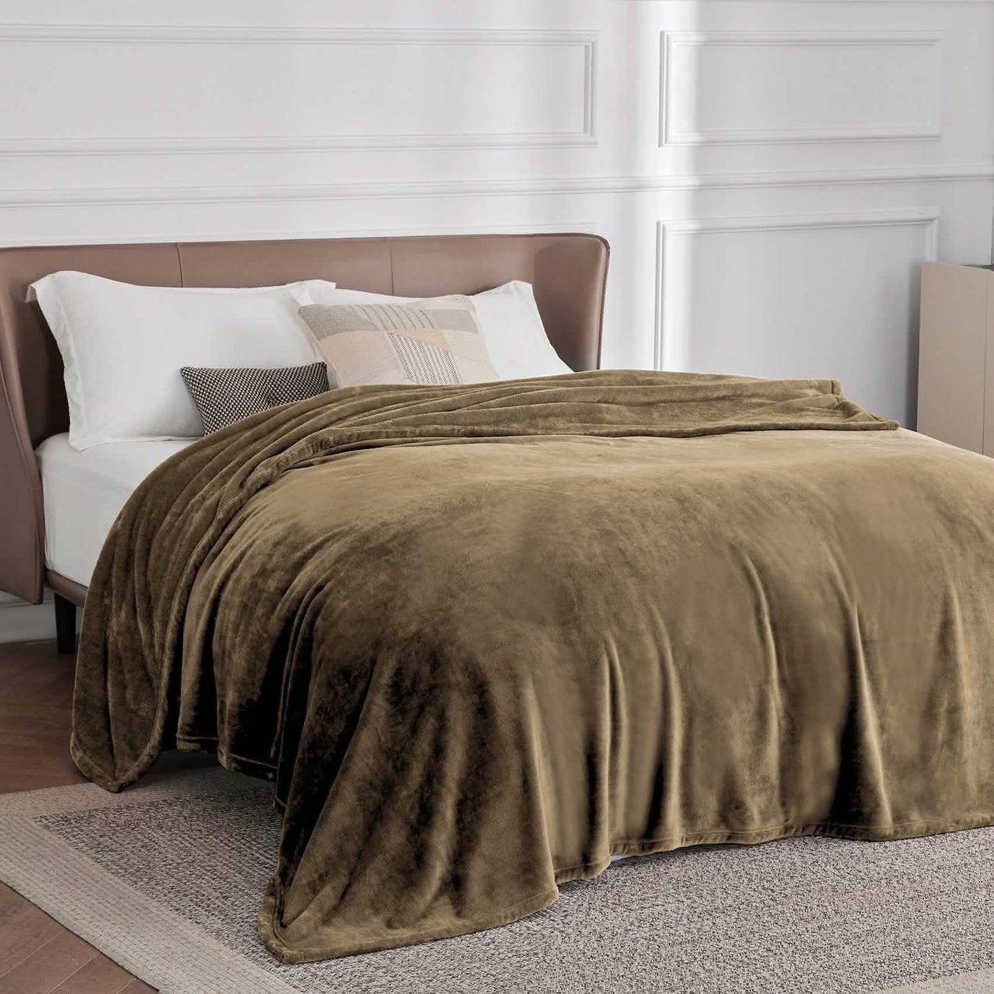 Plush Fleece Throw Blanket