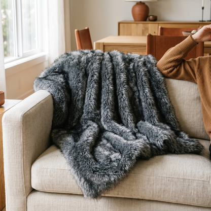 Gray 740GSM Faux Wolf Fur Throw Blanket 60 X80