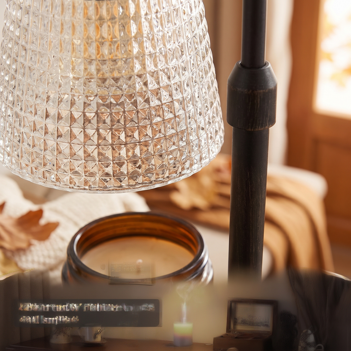 Candle Warmer Lamp With Timer close up detail